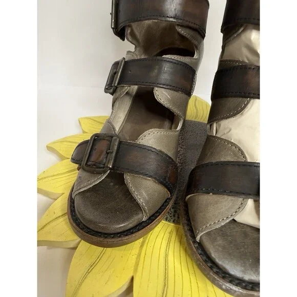 Freebird by Steven Bond Shoes Womens Sz 7 Brown Leather Buckle Heels NEW IN BOX
